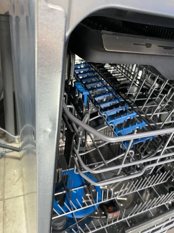 Electrolux vestavná myčka EEG68600W